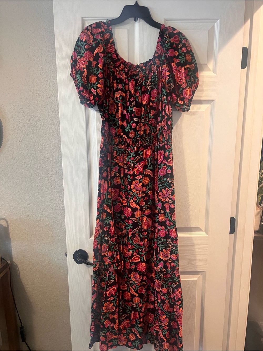 Knox Rose Floral Puff-Sleeve Maxi Dress in Black with Pink and Red Blooms